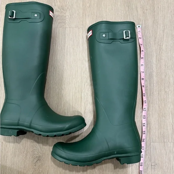 Hunter Green Women's Tall Rain Boots - Picture 8 of 10